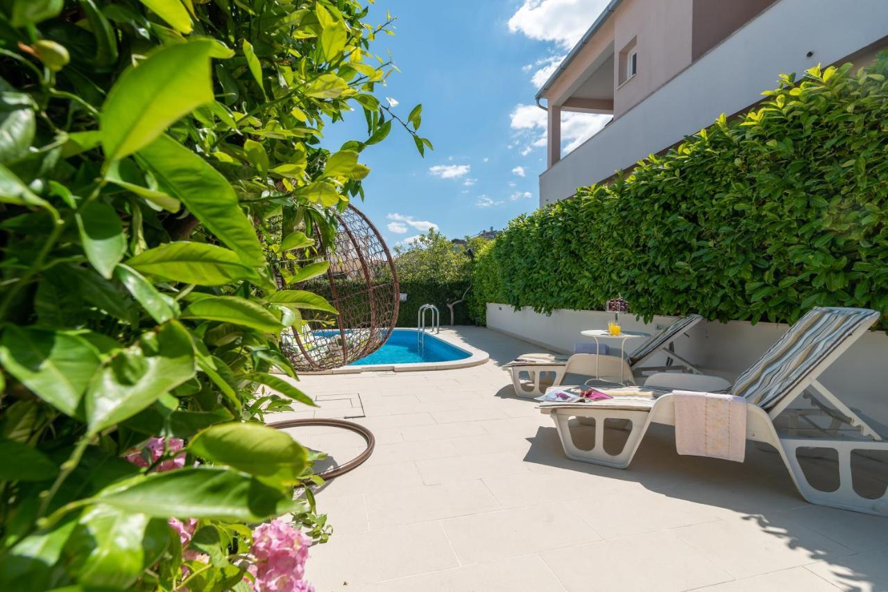 Apartments Orlic โตรกีร์ ภายนอก รูปภาพ