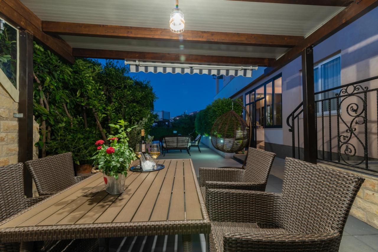 Apartments Orlic โตรกีร์ ภายนอก รูปภาพ
