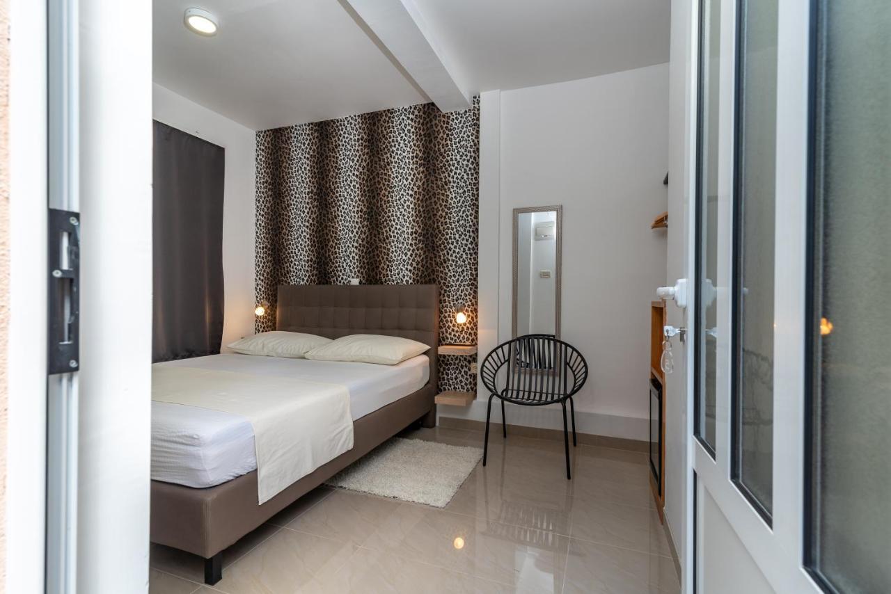 Apartments Orlic โตรกีร์ ภายนอก รูปภาพ