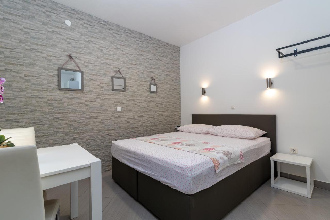 Apartments Orlic โตรกีร์ ภายนอก รูปภาพ